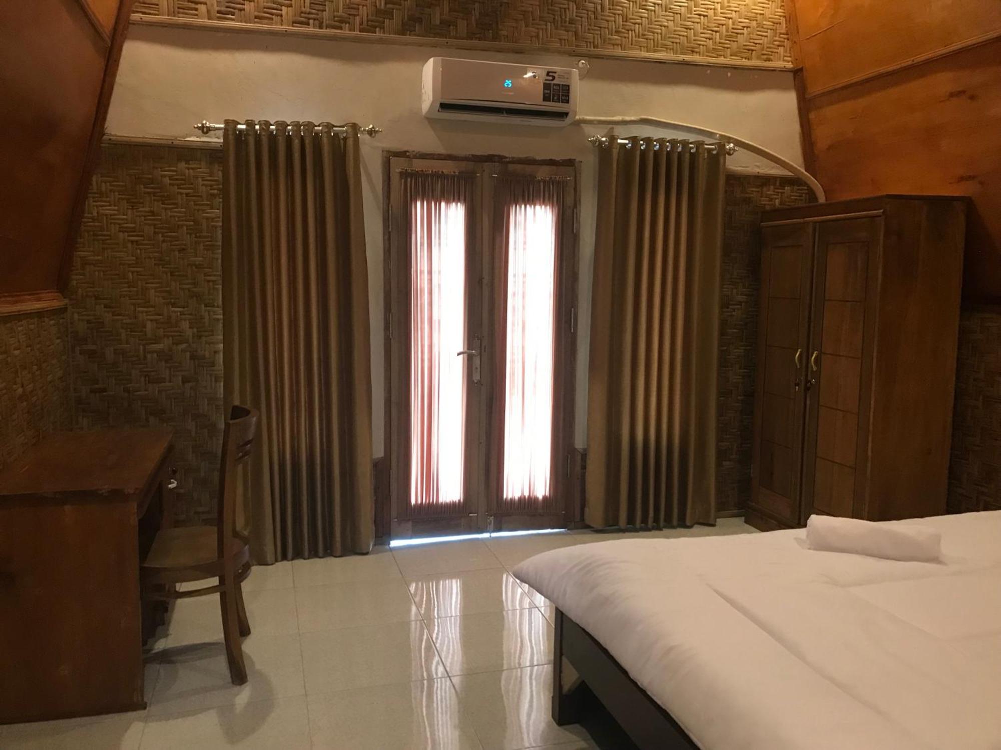 Bello Bungalow Batukliang ภายนอก รูปภาพ